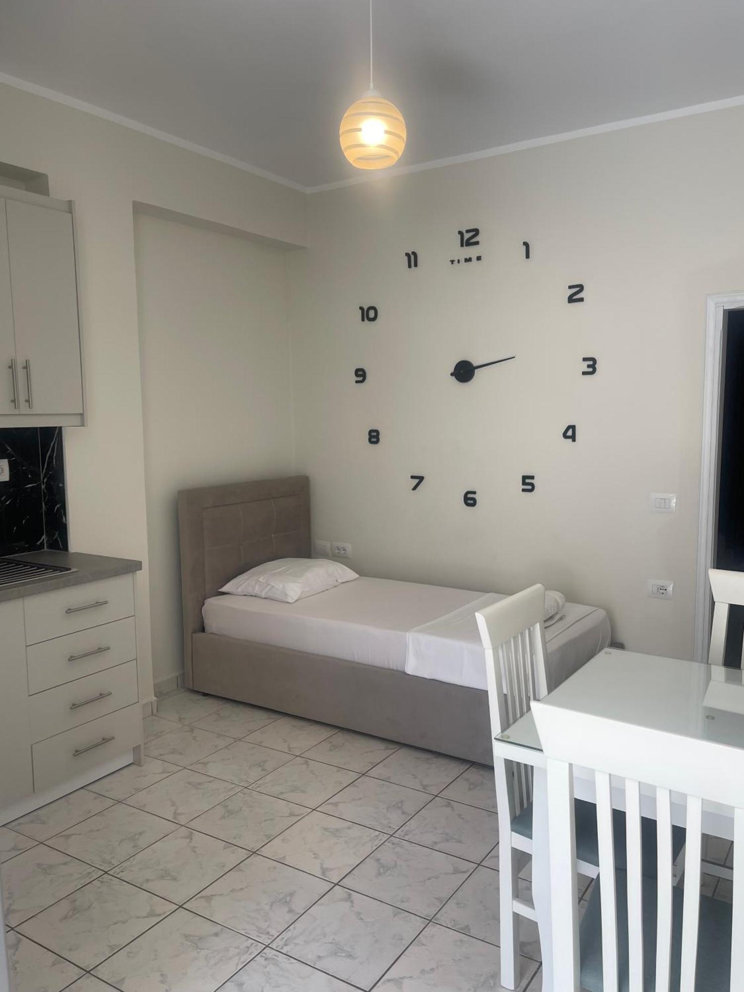 Sunflower Apartments Sarandë Exterior foto