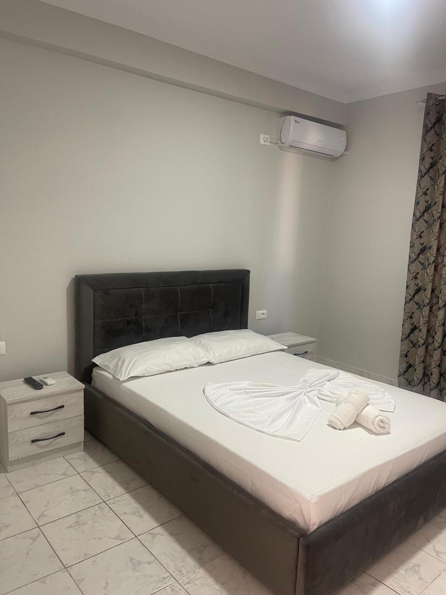 Sunflower Apartments Sarandë Exterior foto